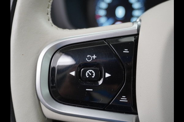 Volvo V60 2.0T AUT-7 Inscription Leer MHEV Apple Carplay Android Auto Harman&Kardon®-Hifi Camera Adap.Cruise Elek.Stoelen Stuur+Stoelverwa Lmv 18" Led Elek. Achterklep Regen-Lichtsensor Collision Avoidance Bluetooth Wifi 1e Eigenaar €50.755 Nieuwprijs Zeer compleet MHEV-Mild-Hybrid 1.800kg trekvermogen