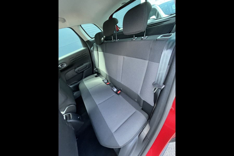 Citroën C3 Aircross 110pk Max (Camera - Keyless Entry - 17"incl 4S - Grip Controle - Apple Carplay - Navigatie - Automatische Airco)