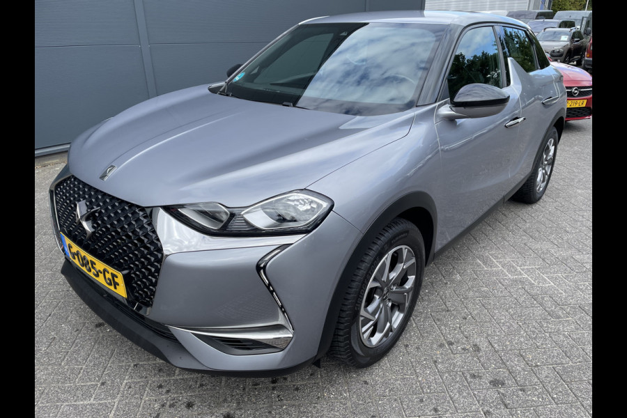 DS Ds 3 Crossback 100pk Business (Naviatie - Automatische Airco - 17" incl 4S - Apple Carplay - Parkeersensoren)