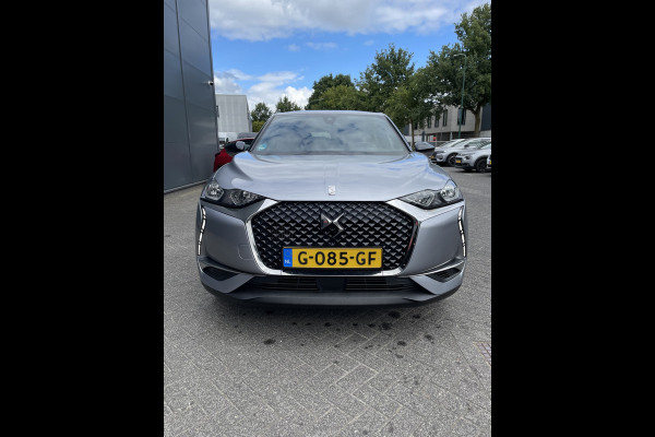 DS Ds 3 Crossback 100pk Business (Naviatie - Automatische Airco - 17" incl 4S - Apple Carplay - Parkeersensoren)