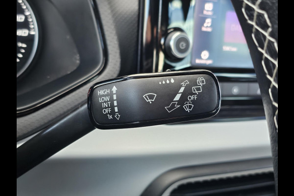 Seat Arona 1.0 TSI Style Lane assist | Climate control | App connect | Multifunctioneel stuur | Cruise control | PDC | Nette auto!