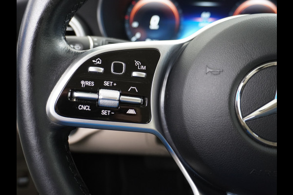 Mercedes-Benz C-Klasse Estate 300e AUT-9 320pk Leder PHEV Hybrid Virtual Cockpit Apple Carplay Android Auto Adaptive-Cruise Lane-Assist High Performanc Keyless Dual-Ecc Distronic+ Rijassistentiepakket Park-Assist Verkeersbord-Herkenning Origineel Nederlandse Auto Nieuwprijs €59.000 320PK 700Nm Koppel