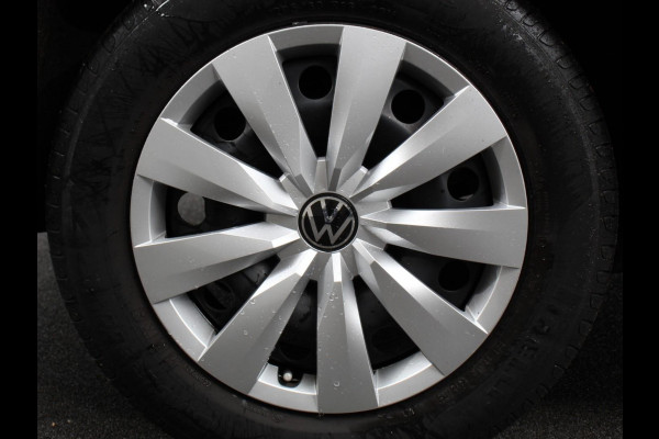 Volkswagen Touran 1.5 TSI 150pk DSG Comfortline Plus 7p | Navigatie | Apple Carplay/Android Auto | Wegklapbare trekhaak | Parkeersensoren | Adaptive Cruise Control | Stoelverwarming | Getinte ramen | Climate Control