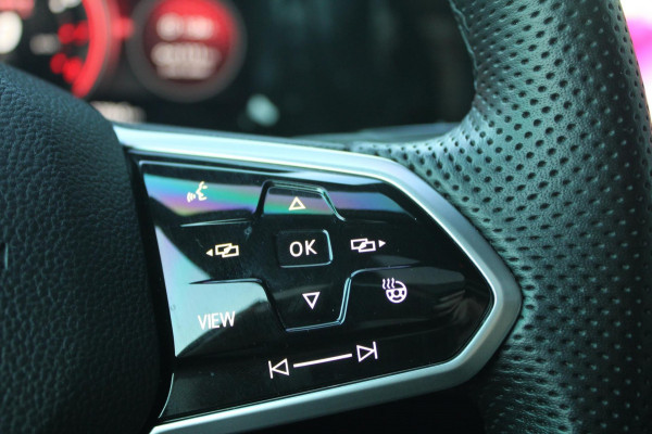 Volkswagen Golf 2.0 TSI GTI | Pano | Remus | HUD | HK | IQ