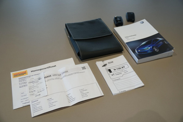 Volkswagen Polo 1.0 TSI Comfortline Automaat + STOELVERWARMING / TREKHAAK / APPLE CARPLAY