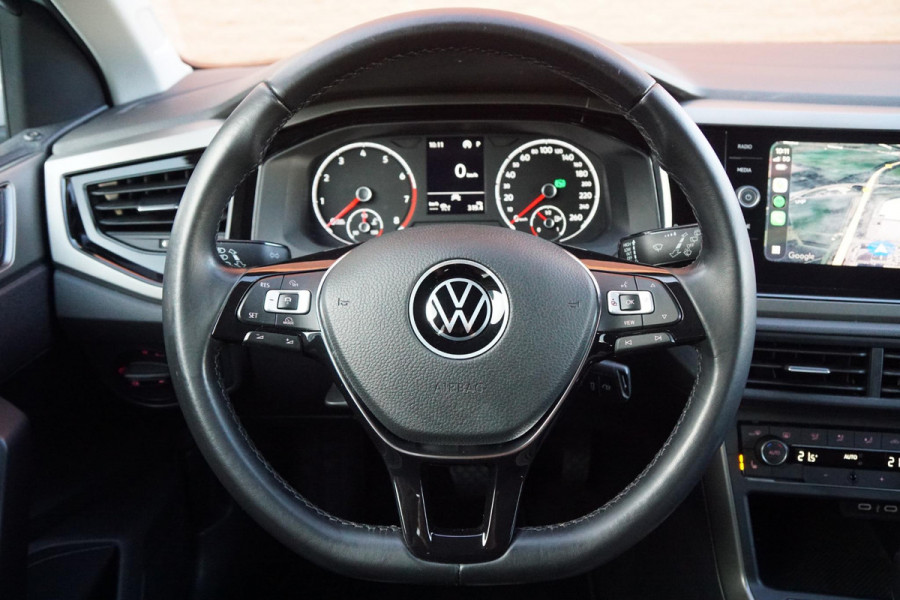 Volkswagen Polo 1.0 TSI Comfortline Automaat + STOELVERWARMING / TREKHAAK / APPLE CARPLAY