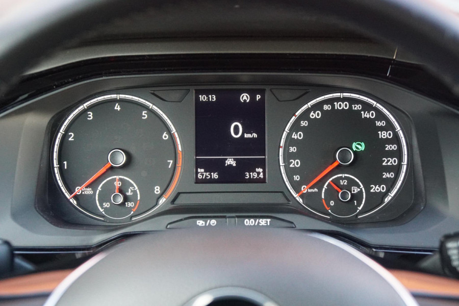 Volkswagen Polo 1.0 TSI Comfortline Automaat + STOELVERWARMING / TREKHAAK / APPLE CARPLAY