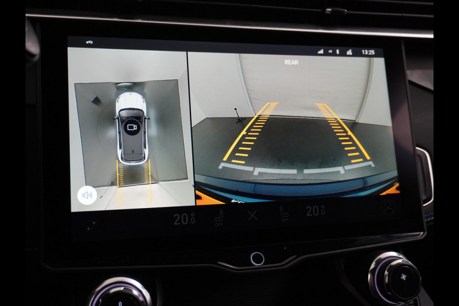 Lynk & Co 01 1.5 PHEV AUT-7 261pk Pano-Schuifdak Lmv 20" 360°Camera Zwarte hemel bekleding Apple Carplay Android Auto Adap.Cruise Navi Pdc Ec Elek.Memory.Stoel File assistent Dodehoek detector Elektrisch bedienbare achterklep Rijstrooksensor Wifi Verkeersbord detectie 425Nm koppel 3,7kw laadvermogen €44.880 Nieuwprijs 1e Eigenaar Origineel NLse auto!