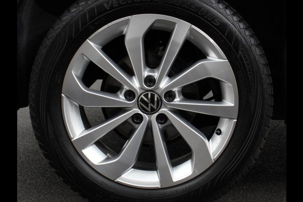 Volkswagen T-Roc 1.5 TSI DSG Style | Navigatie | Apple Carplay / Android Auto | Climate Control | Led | Digitale Cockpit | Adaptive Cruise Control | Trekhaak
