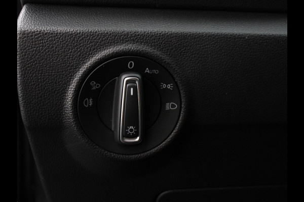 Volkswagen T-Roc 1.5 TSI DSG Style | Navigatie | Apple Carplay / Android Auto | Climate Control | Led | Digitale Cockpit | Adaptive Cruise Control | Trekhaak