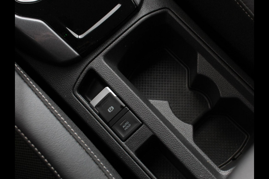 Volkswagen T-Roc 1.5 TSI DSG Style | Navigatie | Apple Carplay / Android Auto | Climate Control | Led | Digitale Cockpit | Adaptive Cruise Control | Trekhaak