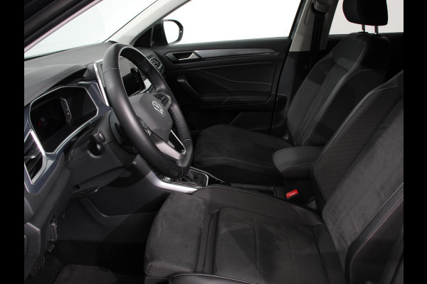 Volkswagen T-Roc 1.5 TSI DSG Style | Navigatie | Apple Carplay / Android Auto | Climate Control | Led | Digitale Cockpit | Adaptive Cruise Control | Trekhaak