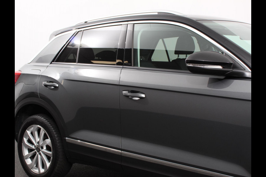 Volkswagen T-Roc 1.5 TSI DSG Style | Navigatie | Apple Carplay / Android Auto | Climate Control | Led | Digitale Cockpit | Adaptive Cruise Control | Trekhaak