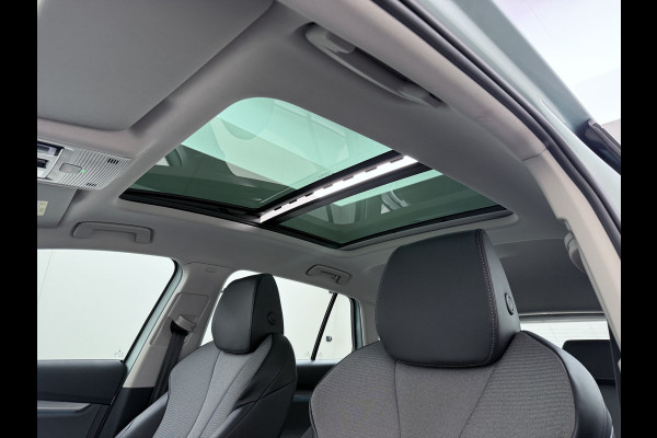 Škoda ENYAQ iV 60 Pano-Dak Camera Trekhaak Navi Ecc Apple Carplay Android Auto Cruise Control Pdc DAB Lmv 19" Keyless Led Connected services SOH 89%  Origineel Nederlandse Auto