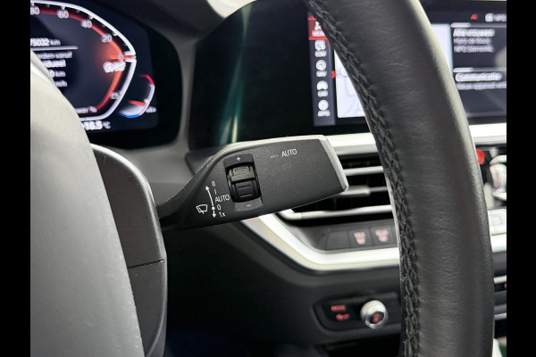 BMW 3-serie 320i 2.0T 184pk AUT-8 Navi-Pro Apple Carplay Android Bordherk. Sport Line Shadow-Line Sportstoel+ 1/2 Leer PDC-a+v Teleservice D HiFi+9speakers Drive-Assist LED Connected-Services LED Live Cockpit Pro Active guard DAB WiFi 1600kg trekvermogen