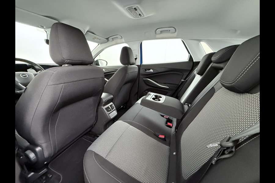 Opel Grandland 1.6T 225PK NWE MODEL !! PHEV AUT-8 Navi Ecc Apple Carplay Android Auto 360°Camera Adaptieve Cruise Control Pdc Plug-In Hybride DAB+ Lane Assist Stuur Verwarming Led Keyless Digitaal dashboard 1e Eigenaar Origineel Nederlandse Auto Nieuwe Model € 40.000 - nieuw!