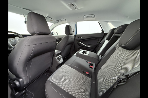 Opel Grandland 1.6T 225PK NWE MODEL !! PHEV AUT-8 Navi Ecc Apple Carplay Android Auto 360°Camera Adaptieve Cruise Control Pdc Plug-In Hybride DAB+ Lane Assist Stuur Verwarming Led Keyless Digitaal dashboard 1e Eigenaar Origineel Nederlandse Auto Nieuwe Model € 40.000 - nieuw!