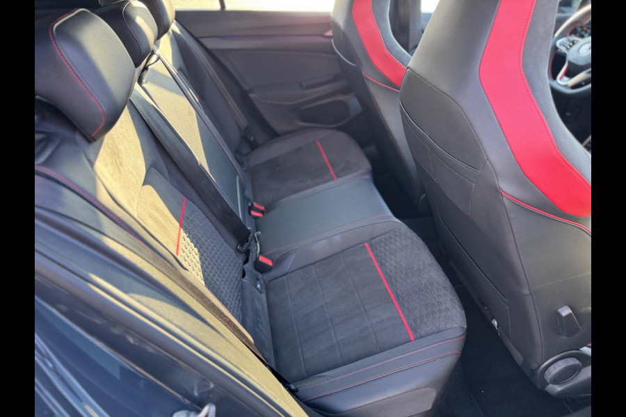 Volkswagen Golf 2.0 TSI GTI Clubsport Panorama IQ Led ACC 301 PK