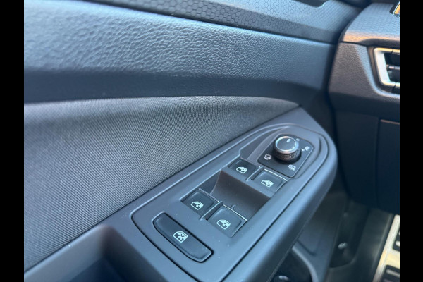 Volkswagen Golf 2.0 TSI GTI Clubsport Panorama IQ Led ACC 301 PK