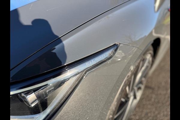 Volkswagen Golf 2.0 TSI GTI Clubsport Panorama IQ Led ACC 301 PK