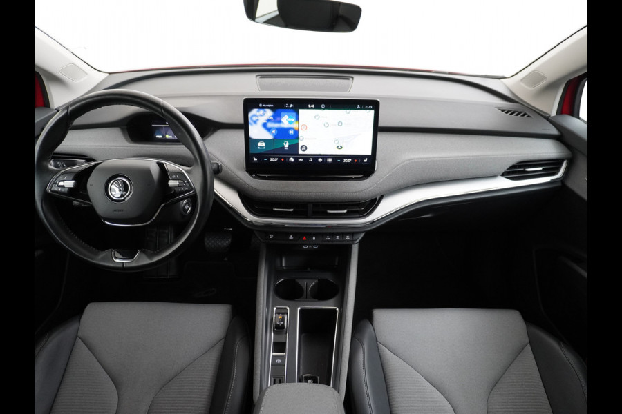 Škoda ENYAQ iV 60 180pk Apple Carplay Android Trekh. Camera Navi Led Lmv 19" PDC 3-zone-Ecc Cruise Control Stoel+Bank-Verwarmd Keyless Rijstrooksensor Virtual Cockpit Bluetooth Park-assist memory Connected services 1e Eigenaar Nieuwprijs €48.450,- Trekgewicht 1.000kg Accu-Garantie tot 13-02-2031 /160.000km