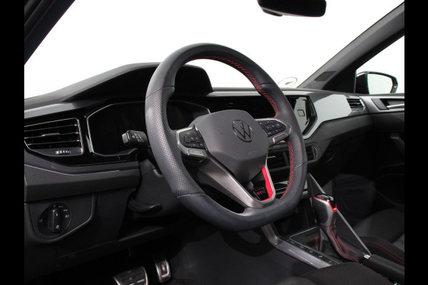 Volkswagen Polo 2.0 TSI GTI Automaat Navigatie Apple Carplay / Android Auto Adaptive Cruise Control Parkersensoren Park Assist Dodehoek Assistent Stoelverwarming Climate Control