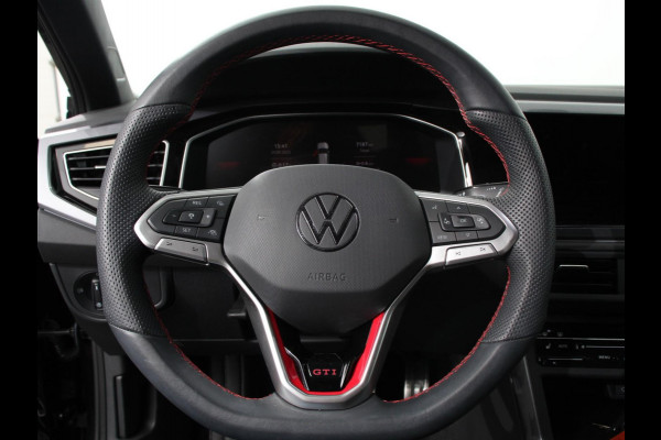 Volkswagen Polo 2.0 TSI GTI Automaat Navigatie Apple Carplay / Android Auto Adaptive Cruise Control Parkersensoren Park Assist Dodehoek Assistent Stoelverwarming Climate Control