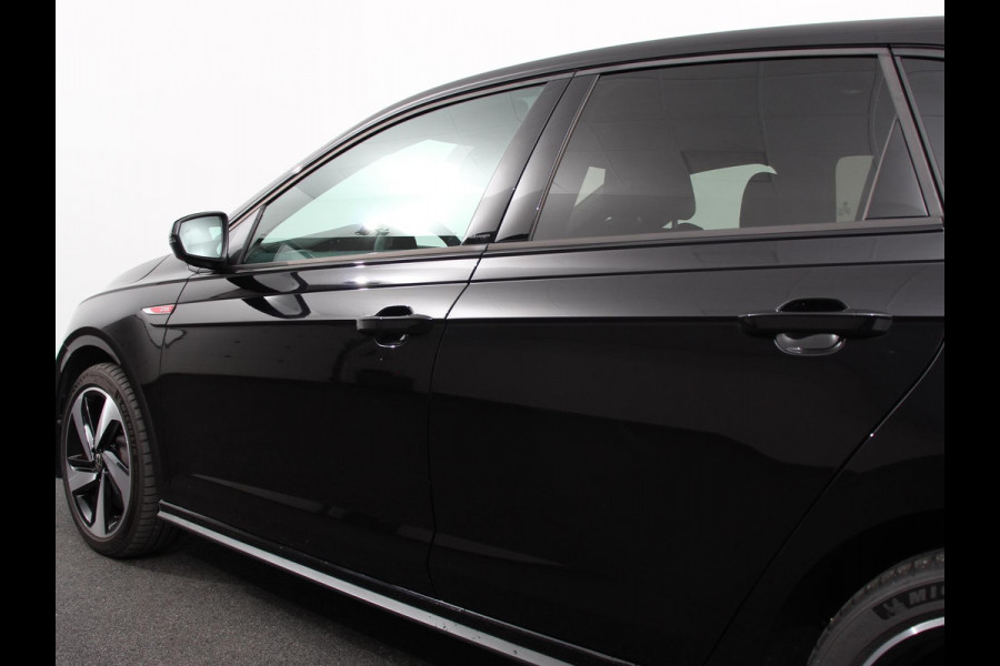 Volkswagen Polo 2.0 TSI GTI Automaat Navigatie Apple Carplay / Android Auto Adaptive Cruise Control Parkersensoren Park Assist Dodehoek Assistent Stoelverwarming Climate Control