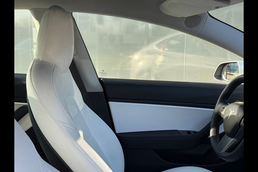 Tesla Model 3 Long Range AWD 75 kWh 92% SOH Trekhaak Autopilot