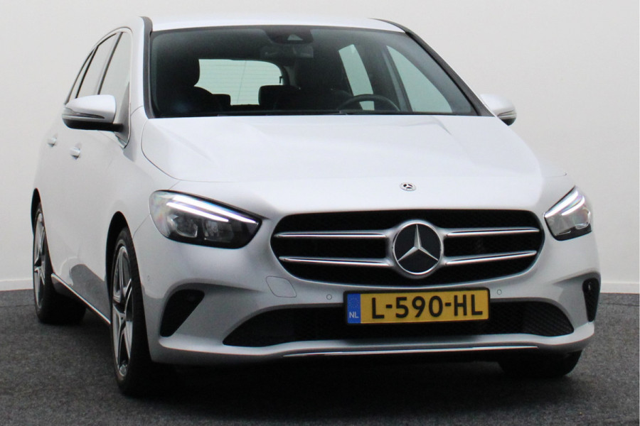 Mercedes-Benz B-Klasse 180 Launch Edition AMG Line Automaat Virtual Cockpit, LED, Apple Carplay, Camera, PDC, 18"