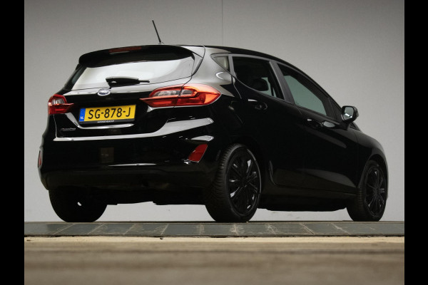 Ford Fiesta 1.1 Sport (APPLE CARPLAY,NAVI,LED,PDC,LANE ASSIST,DAB,BLUETOOTH,SPORTSTOELEN,LM VELGEN,NIEUWE APK,NETTE STAAT)