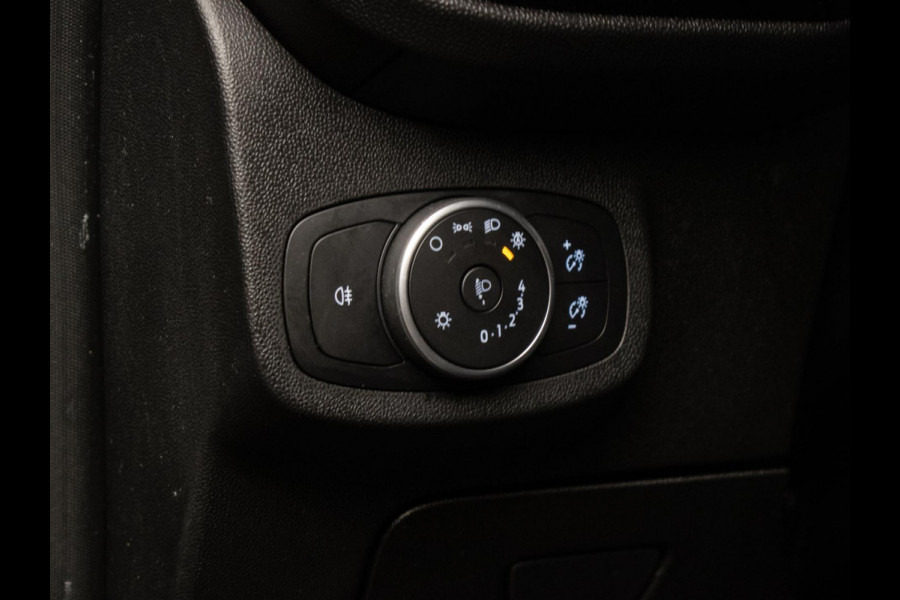 Ford Fiesta 1.1 Sport (APPLE CARPLAY,NAVI,LED,PDC,LANE ASSIST,DAB,BLUETOOTH,SPORTSTOELEN,LM VELGEN,NIEUWE APK,NETTE STAAT)