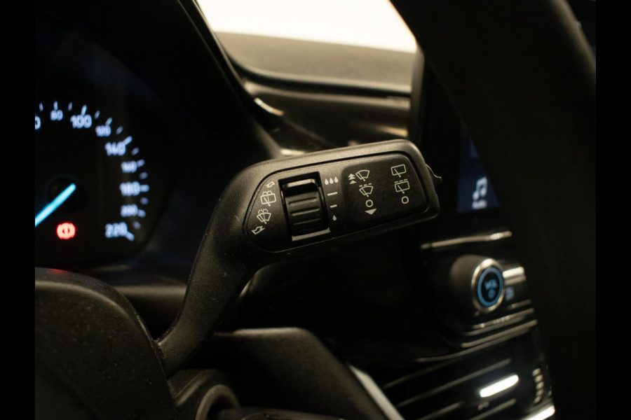 Ford Fiesta 1.1 Sport (APPLE CARPLAY,NAVI,LED,PDC,LANE ASSIST,DAB,BLUETOOTH,SPORTSTOELEN,LM VELGEN,NIEUWE APK,NETTE STAAT)