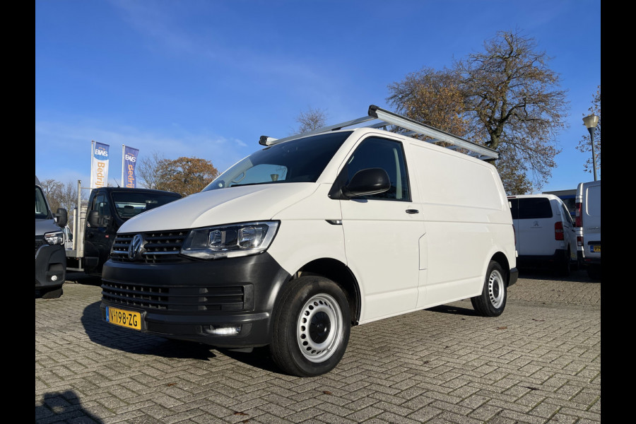 Volkswagen Transporter 2.0 TDI 102pk L1H1 Comfortline / vaste prijs rijklaar € 14.950 ex btw / bpm vrij / euro 6 diesel / Bott ingerichte laadruimte / airco / cruise / imperial / trekhaak !