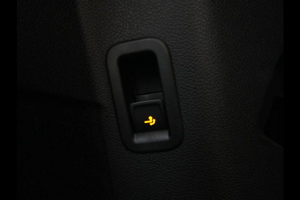 Volkswagen Golf 1.4 eHybrid 245pk GTE Panorama Trekhaak Camera Carplay Sideassist 327