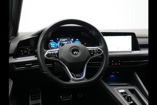 Volkswagen Golf 1.4 eHybrid 245pk GTE Panorama Trekhaak Camera Carplay Sideassist 327