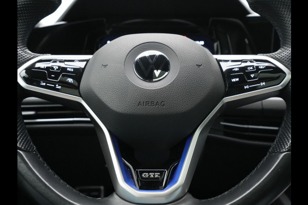 Volkswagen Golf 1.4 eHybrid 245pk GTE Panorama Trekhaak Camera Carplay Sideassist 327