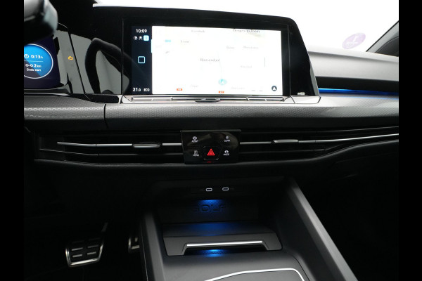 Volkswagen Golf 1.4 eHybrid 245pk GTE Panorama Trekhaak Camera Carplay Sideassist 327