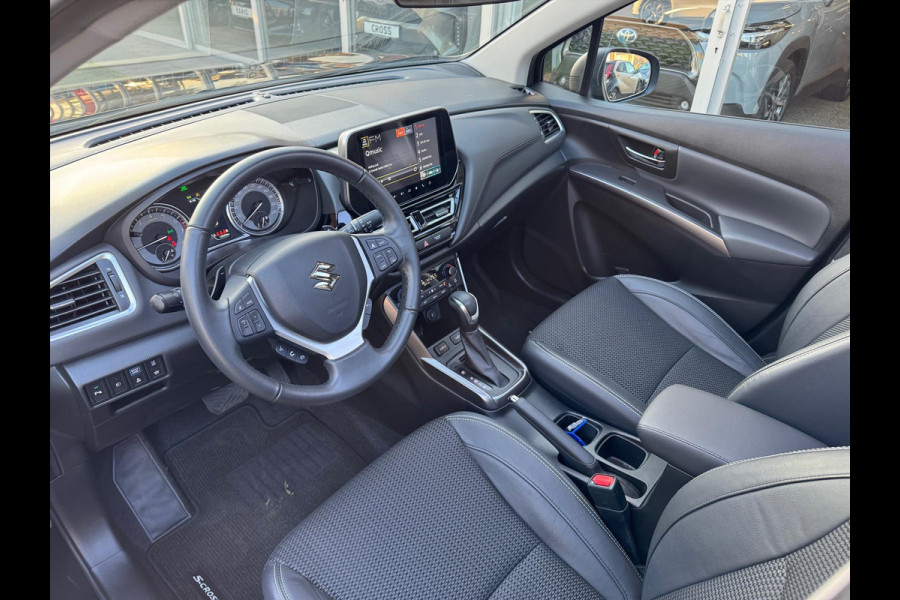 Suzuki S-Cross 1.5 Hybrid Automaat Style | Panoramadak, 360 Camera, Dodehoekherkenning, Parkeersensoren, Stoelverwarming, Keyless