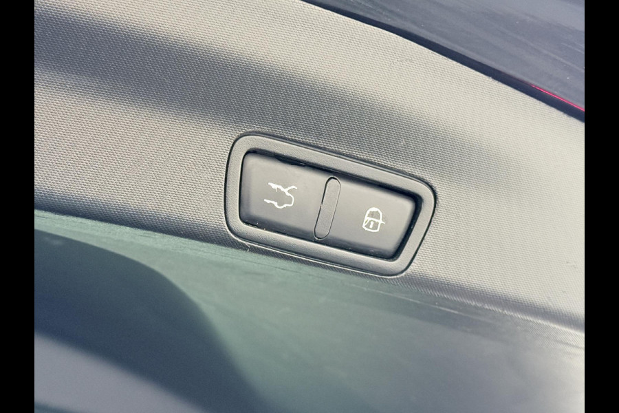 Alfa Romeo Stelvio 2.0 T AWD Super | BOMVOL| STOEL/ STUURVERW.| ELEK. ACHTERKLEP| CAMERA| MEM. STOEL| DODE HOEK| APPLE CARPLAY| RIJKLAARPRIJS. INCL 12 MND BOVAG GARANTIE