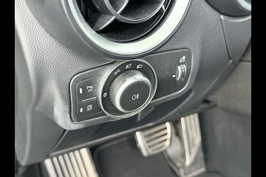 Alfa Romeo Stelvio 2.0 T AWD Super | BOMVOL| STOEL/ STUURVERW.| ELEK. ACHTERKLEP| CAMERA| MEM. STOEL| DODE HOEK| APPLE CARPLAY| RIJKLAARPRIJS. INCL 12 MND BOVAG GARANTIE