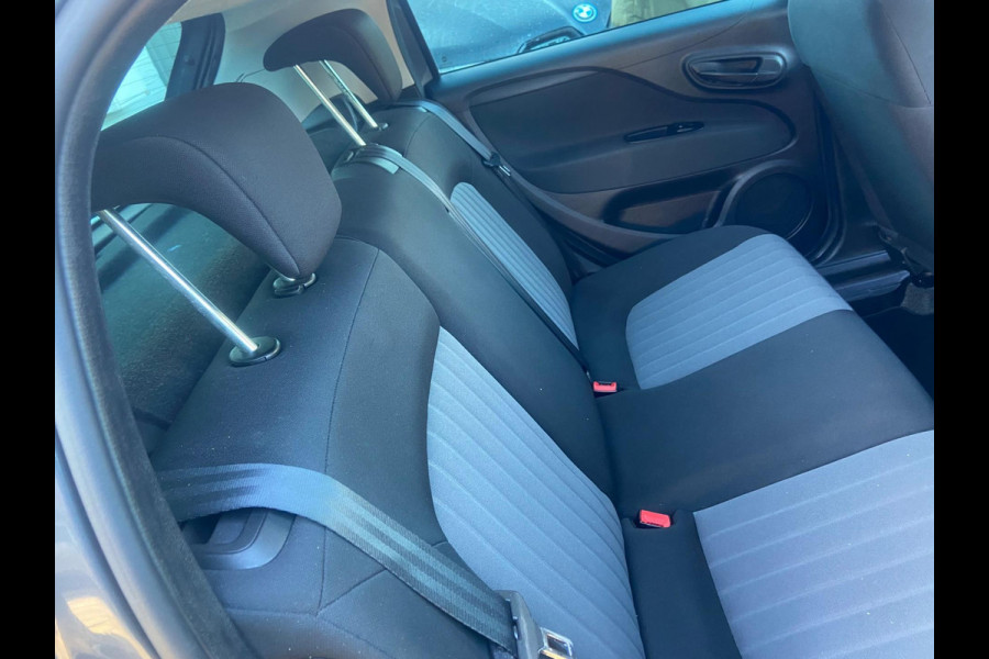 Fiat Punto Evo TWINAIR 5-DEURS/CLIMA/NAVI/PDC/ZUINIG