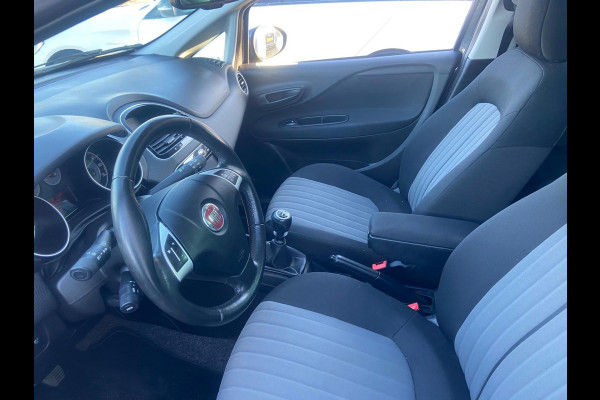 Fiat Punto Evo TWINAIR 5-DEURS/CLIMA/NAVI/PDC/ZUINIG