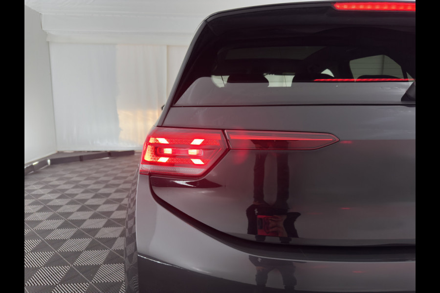 Volkswagen ID.3 First Max 58 kWh [ 3-Fase ] {SOH-91%} (INCL.BTW)  *PANO | HEAD-UP | ADAPTIVE-CRUISE | FULL-LED | BLIND-SPOT | CAMERA | KEYLESS | MICROFIBRE | AMBIENT-LIGHT | NAVI-FULLMAP | DAB+ | ECC | PDC | HEATED-SPORTSEATS | DIGI-COCKPIT | 20