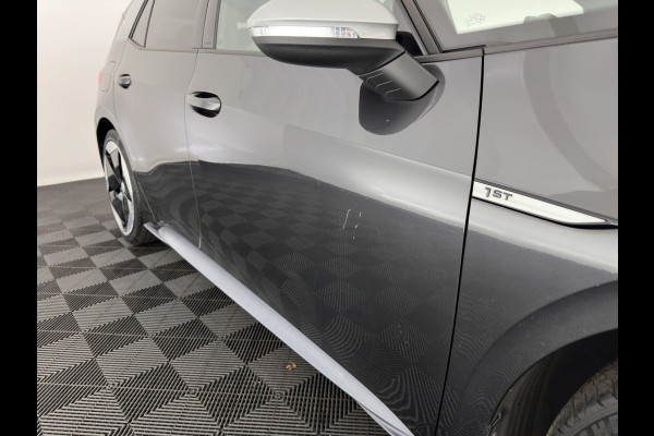 Volkswagen ID.3 First Max 58 kWh [ 3-Fase ] {SOH-91%} (INCL.BTW)  *PANO | HEAD-UP | ADAPTIVE-CRUISE | FULL-LED | BLIND-SPOT | CAMERA | KEYLESS | MICROFIBRE | AMBIENT-LIGHT | NAVI-FULLMAP | DAB+ | ECC | PDC | HEATED-SPORTSEATS | DIGI-COCKPIT | 20