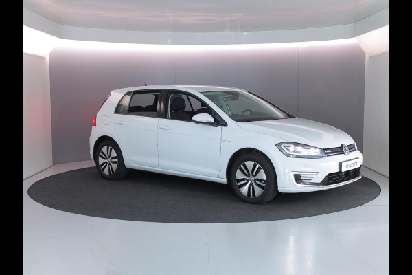 Volkswagen e-Golf E-DITION 136pk | Navi| Parksensors| LM-velgen| LED