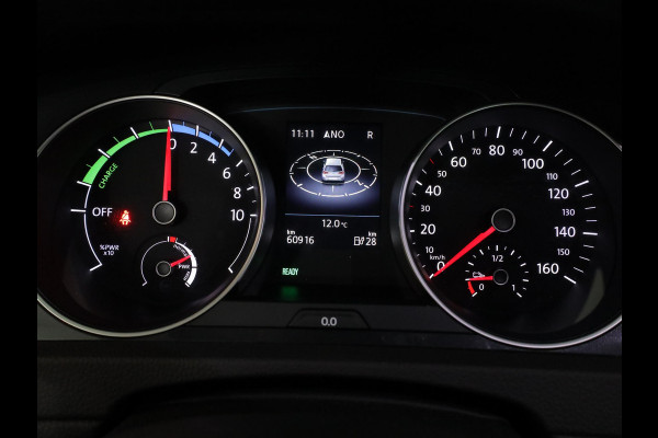 Volkswagen e-Golf E-DITION 136pk | Navi| Parksensors| LM-velgen| LED