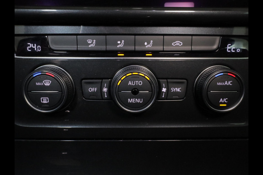 Volkswagen e-Golf E-DITION 136pk | Navi| Parksensors| LM-velgen| LED