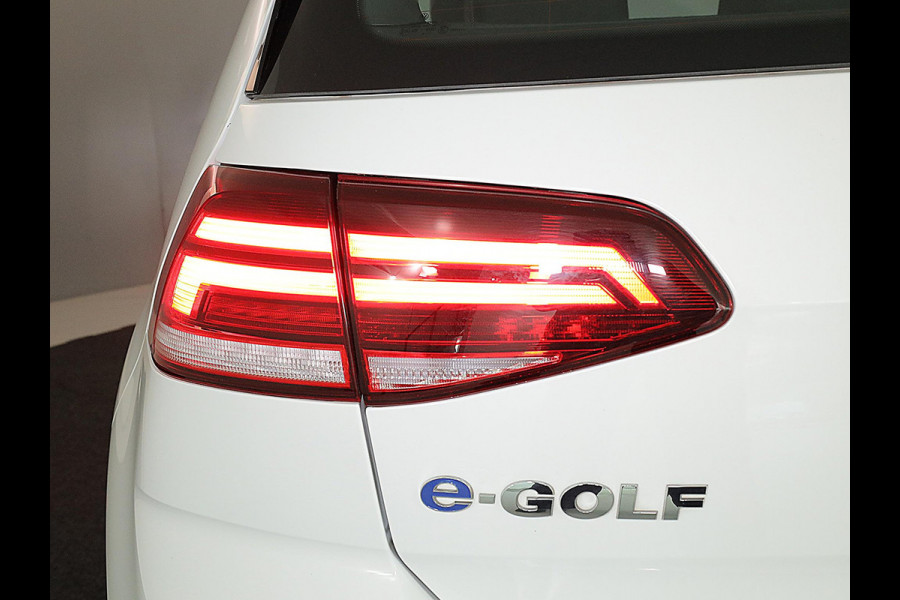 Volkswagen e-Golf E-DITION 136pk | Navi| Parksensors| LM-velgen| LED