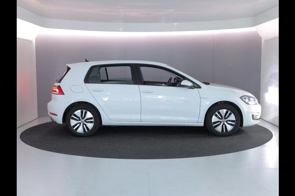Volkswagen e-Golf E-DITION 136pk | Navi| Parksensors| LM-velgen| LED